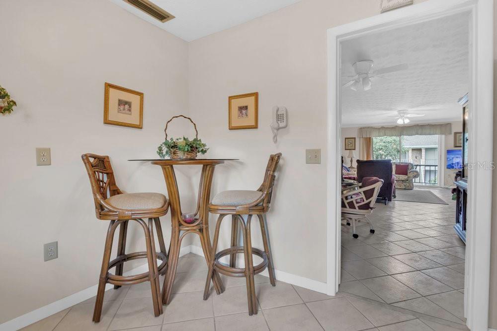 Image 9 of 20 For 4262 Lake Underhill Road 9c7