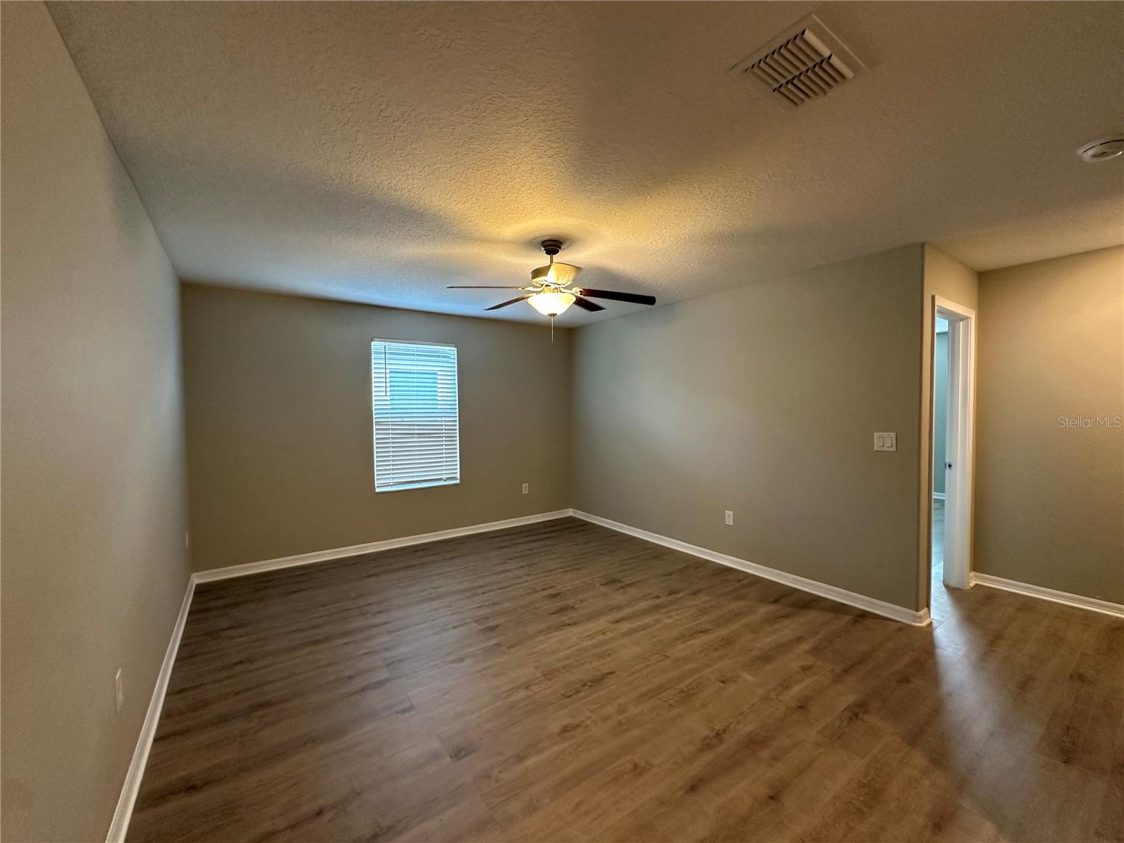 Image 11 of 15 For 13344 Great Plains Drive S