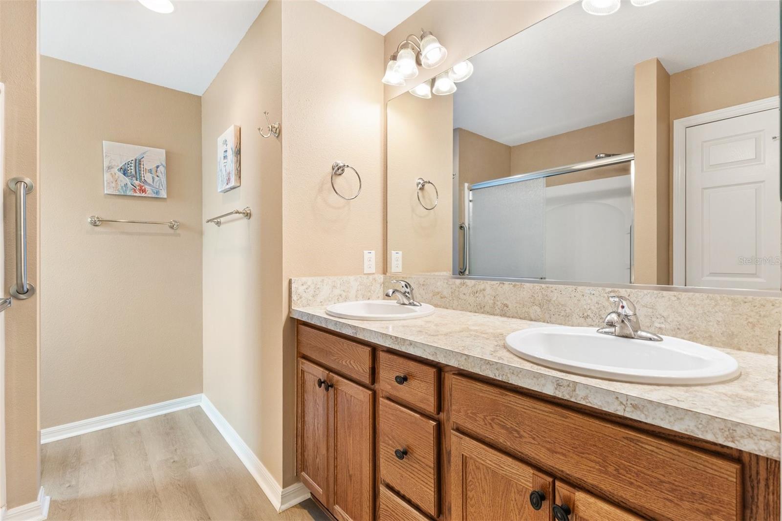 Image 15 of 28 For 428 Tarrson Boulevard
