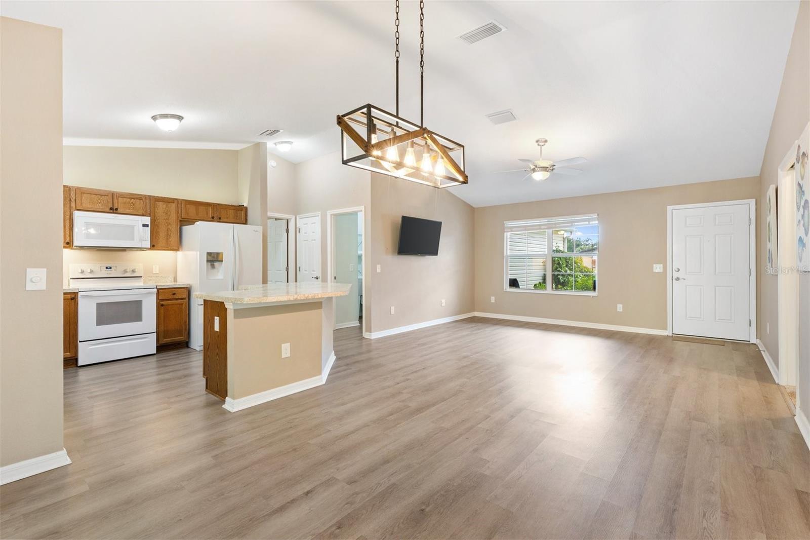 Image 7 of 28 For 428 Tarrson Boulevard