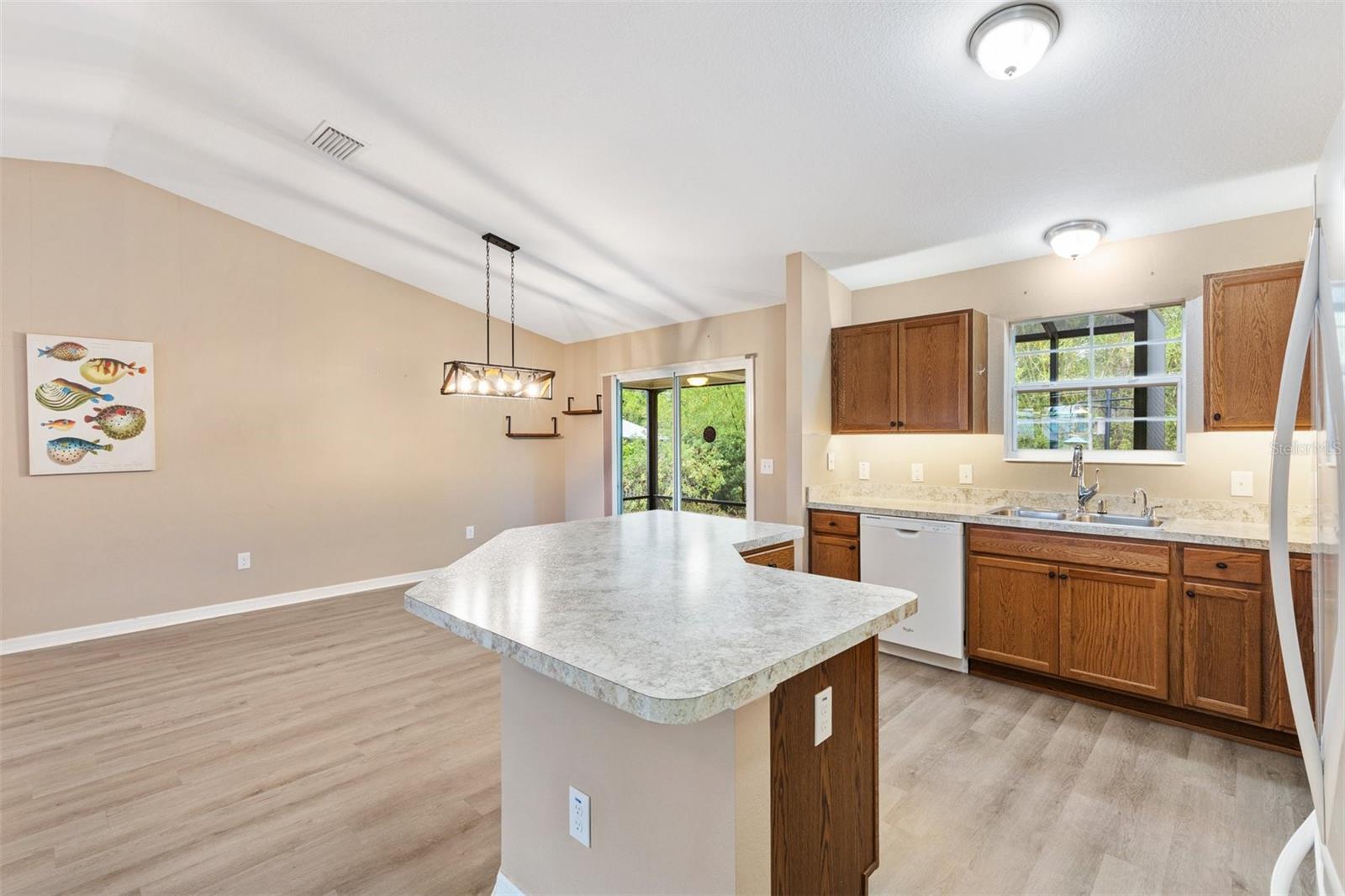 Image 9 of 28 For 428 Tarrson Boulevard