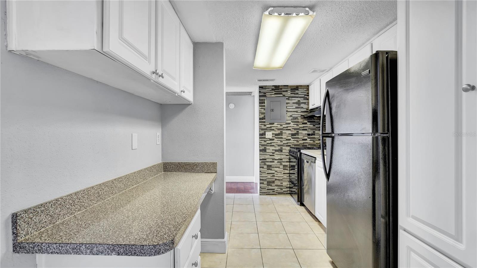 Image 11 of 25 For 115 Oyster Bay Circle 260
