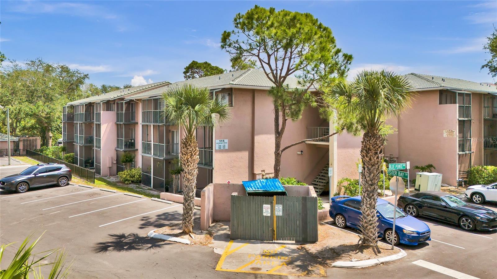 Image 18 of 25 For 115 Oyster Bay Circle 260