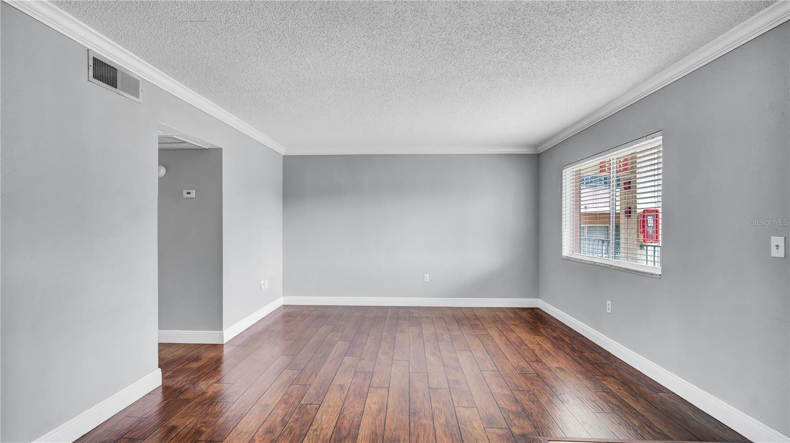 Image 2 of 25 For 115 Oyster Bay Circle 260