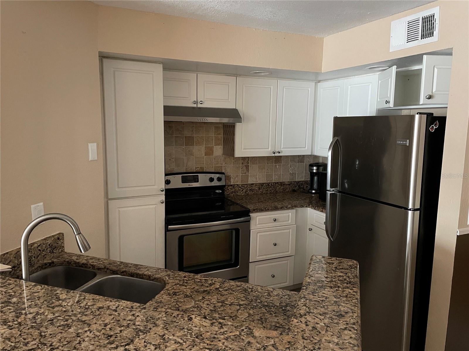 Image 8 of 18 For 4512 Commander Drive 1725