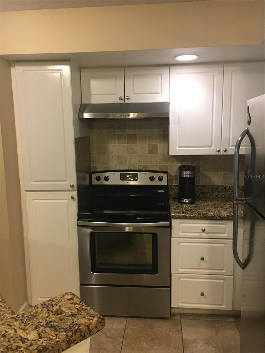 Image 9 of 18 For 4512 Commander Drive 1725