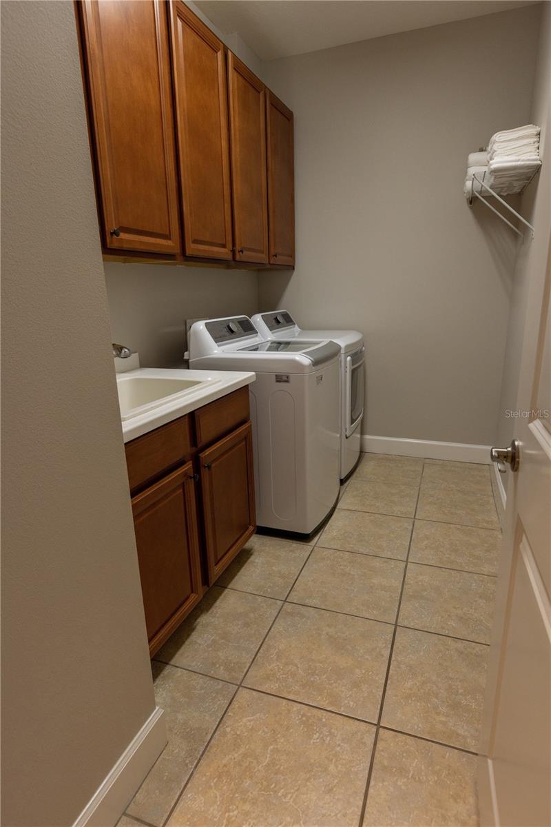 Image 22 of 35 For 8251 Varenna Drive
