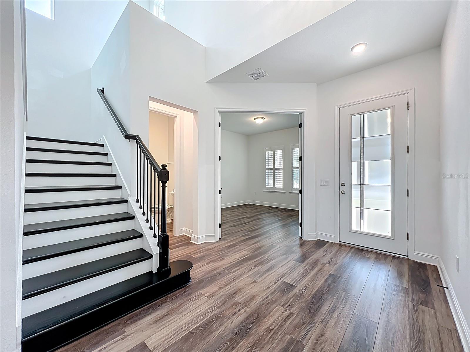 Image 11 of 66 For 7398 Alpine Butterfly Ln