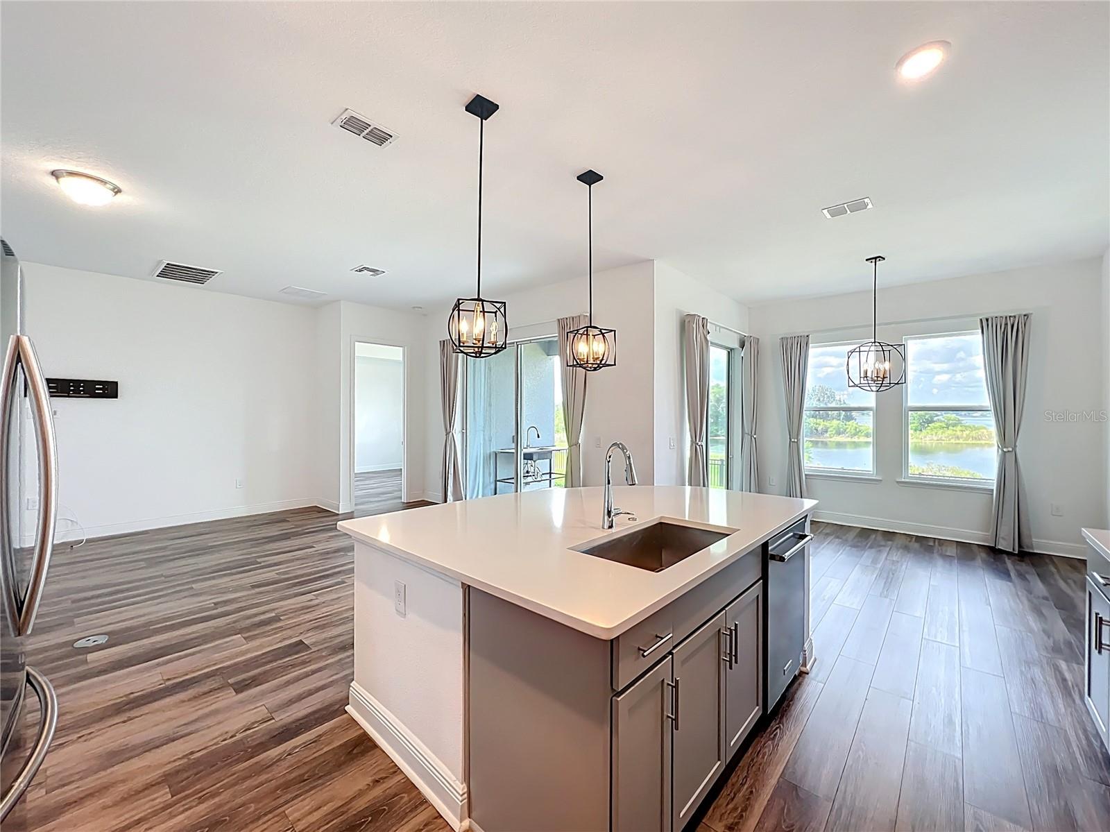 Image 19 of 66 For 7398 Alpine Butterfly Ln