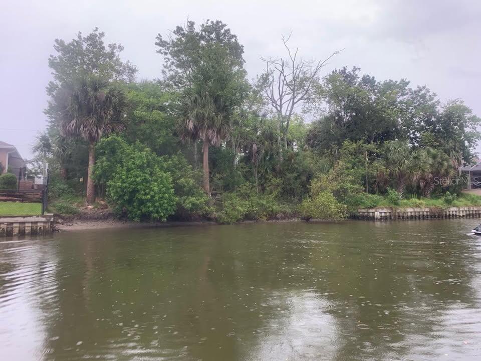 Listing Details for 34 Columbus Court, PALM COAST, FL 32137