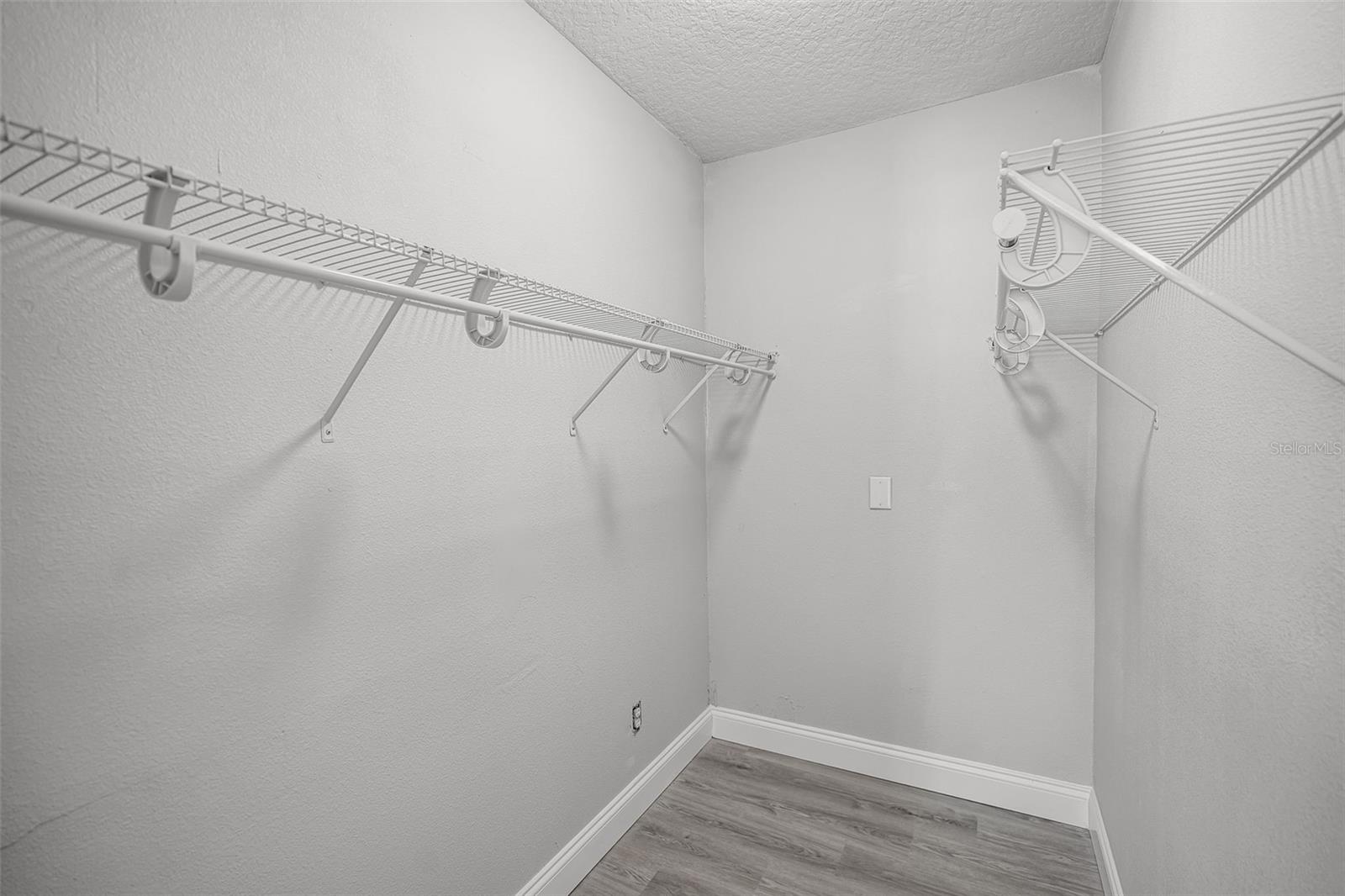 Image 14 of 36 For 2105 9th Street Ne
