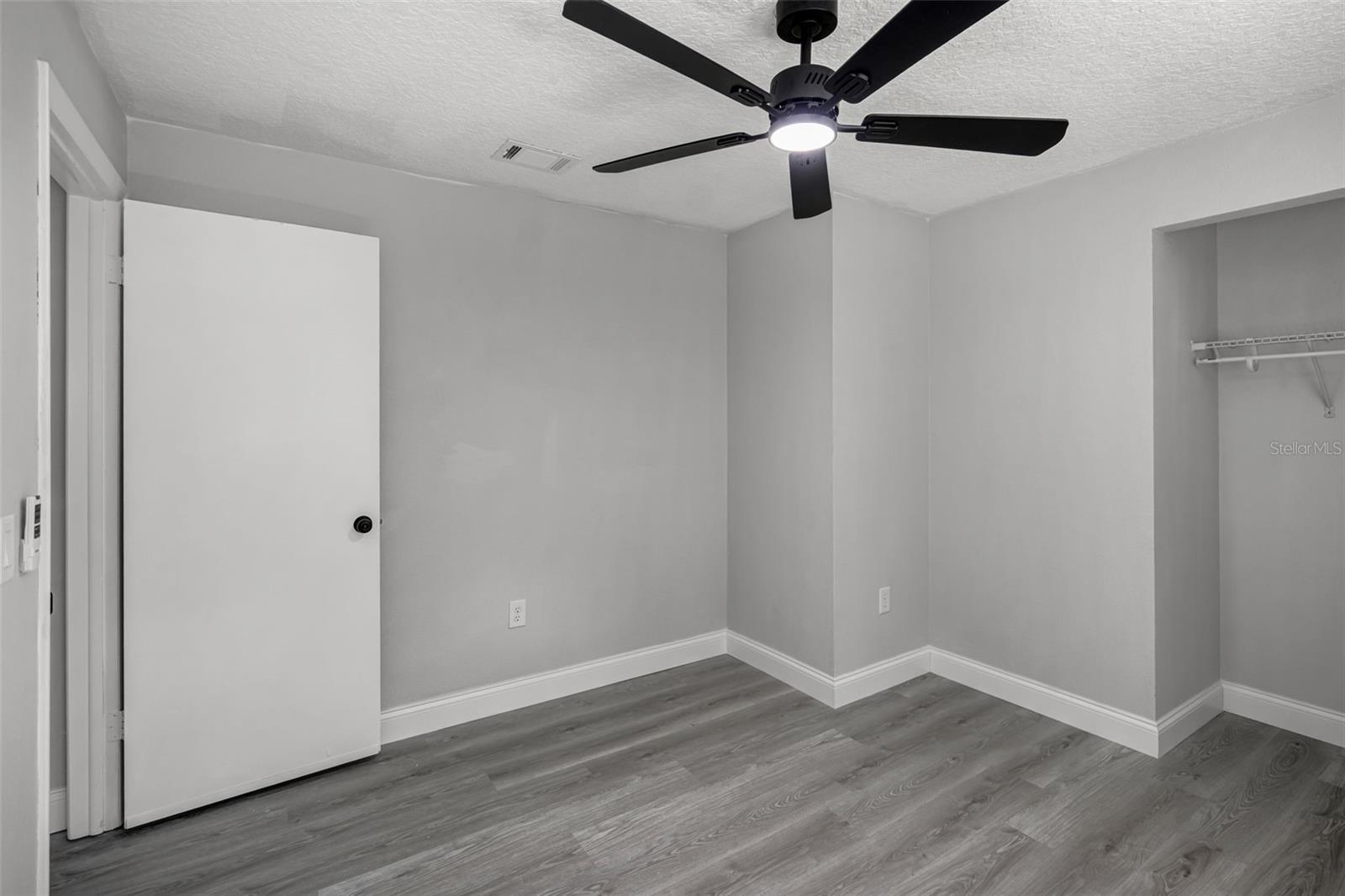 Image 19 of 36 For 2105 9th Street Ne