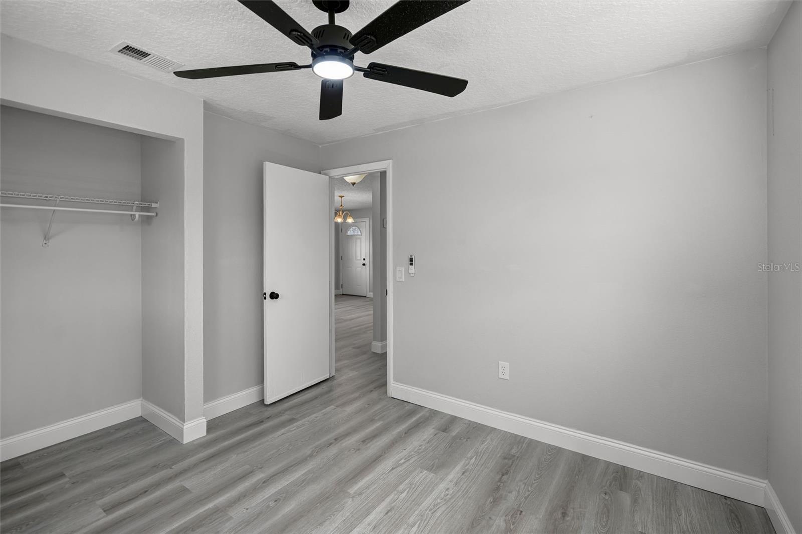 Image 22 of 36 For 2105 9th Street Ne
