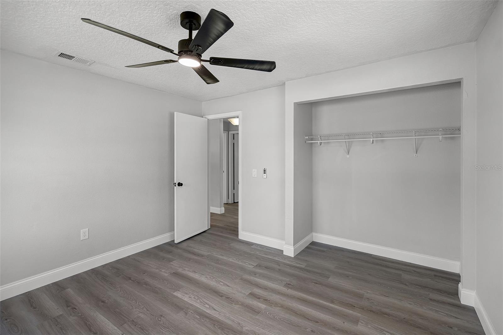 Image 26 of 36 For 2105 9th Street Ne
