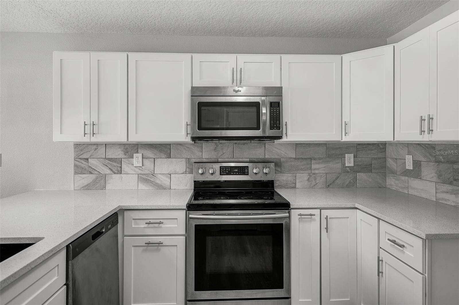 Image 8 of 36 For 2105 9th Street Ne