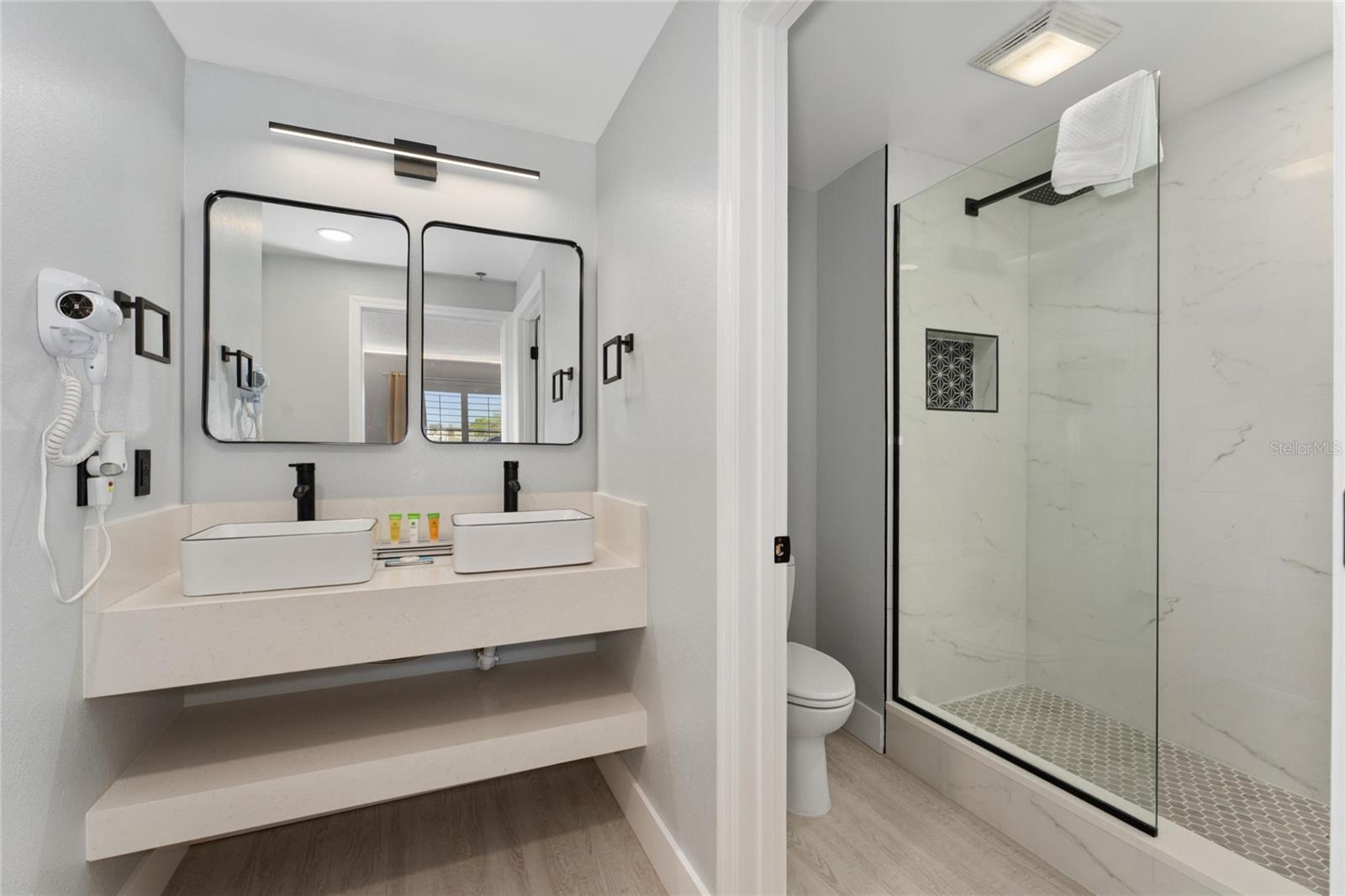 Image 15 of 28 For 7601 Canada Avenue 305