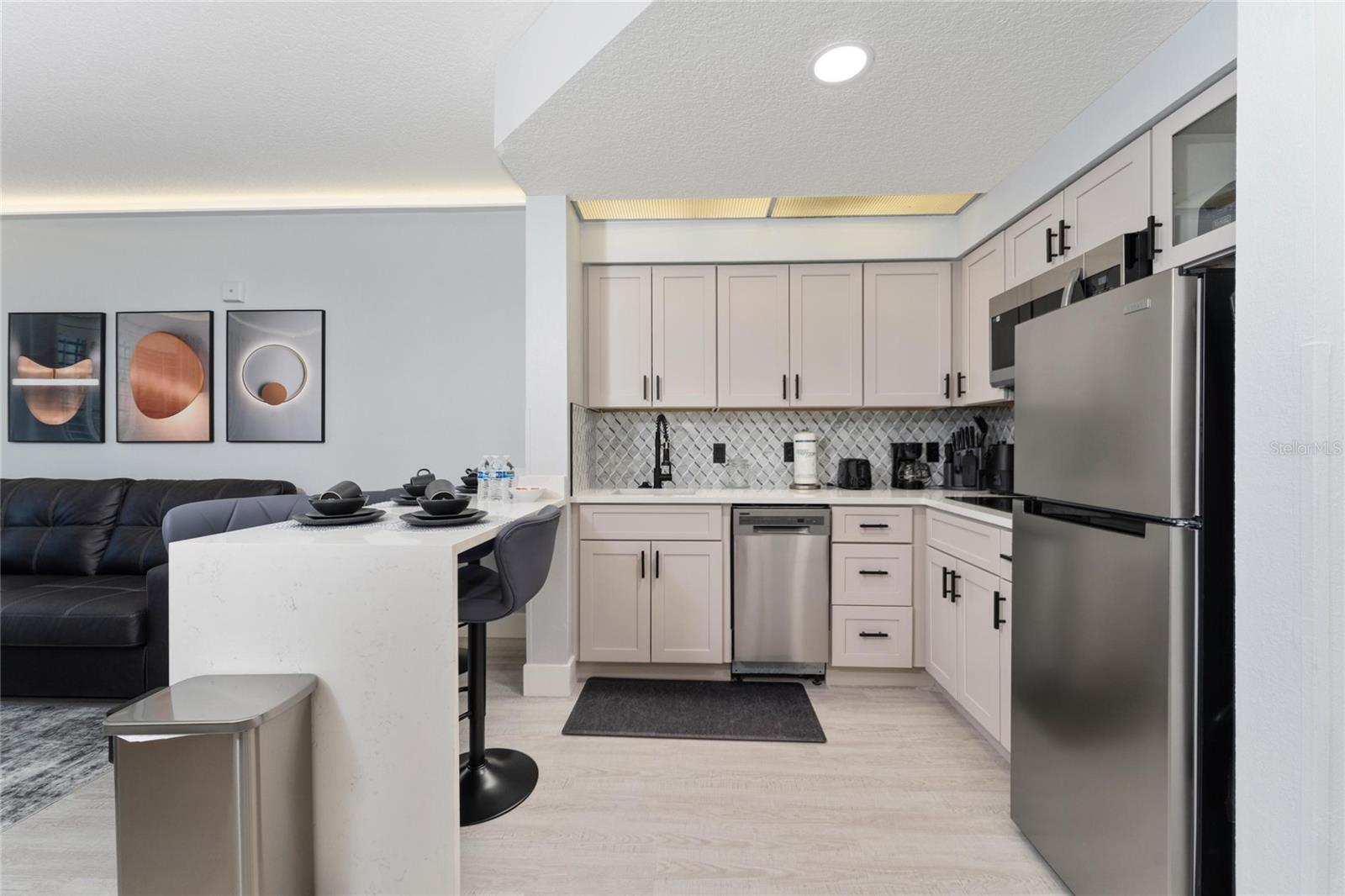 Image 4 of 28 For 7601 Canada Avenue 305