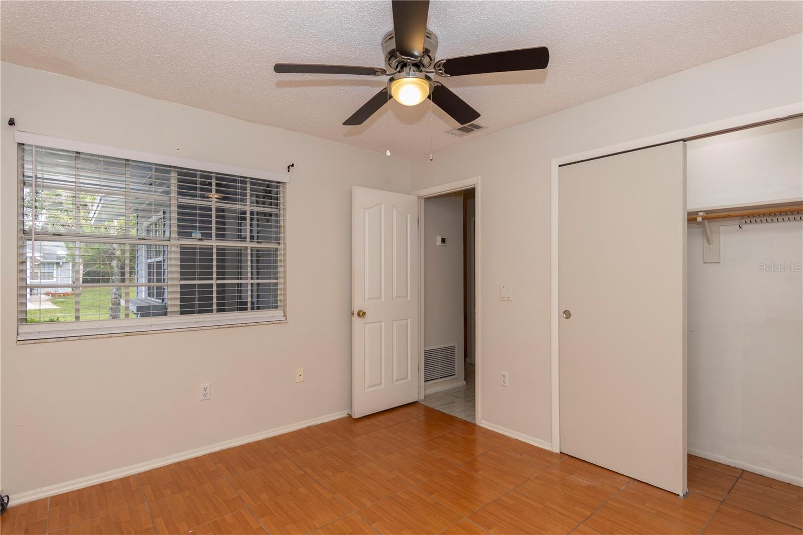 Image 8 of 17 For 1360 Landry Circle