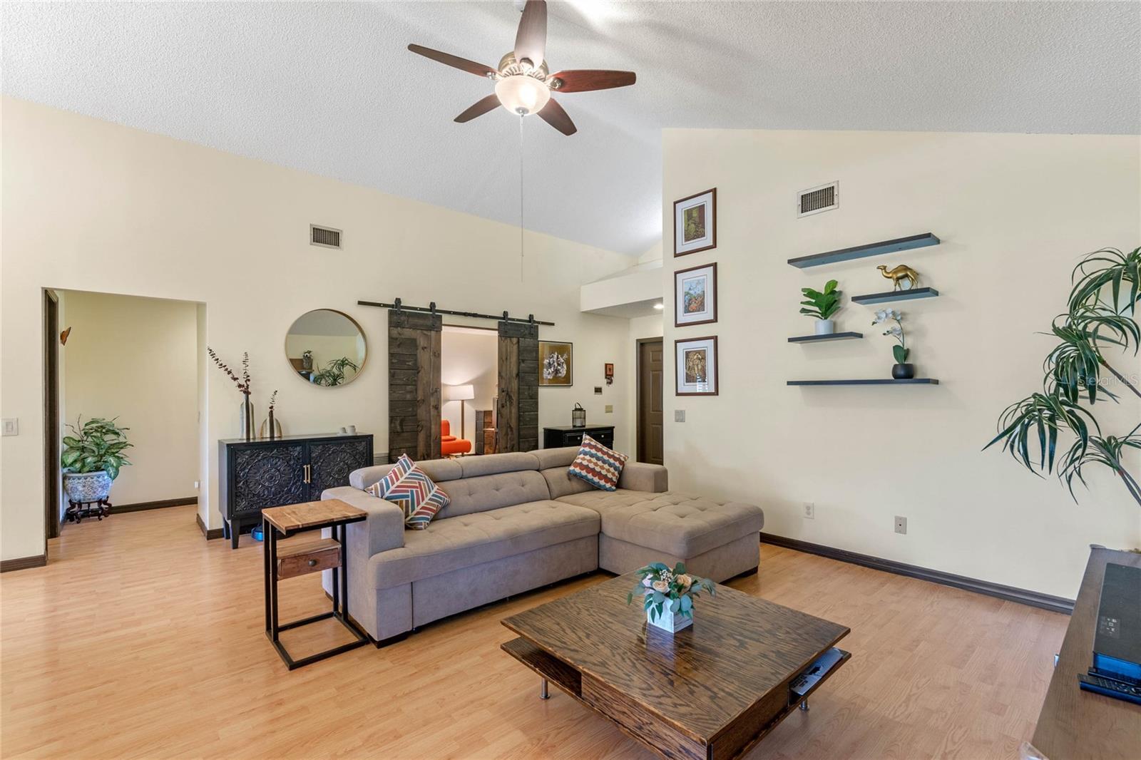 Image 6 of 40 For 6358 Parson Brown Drive