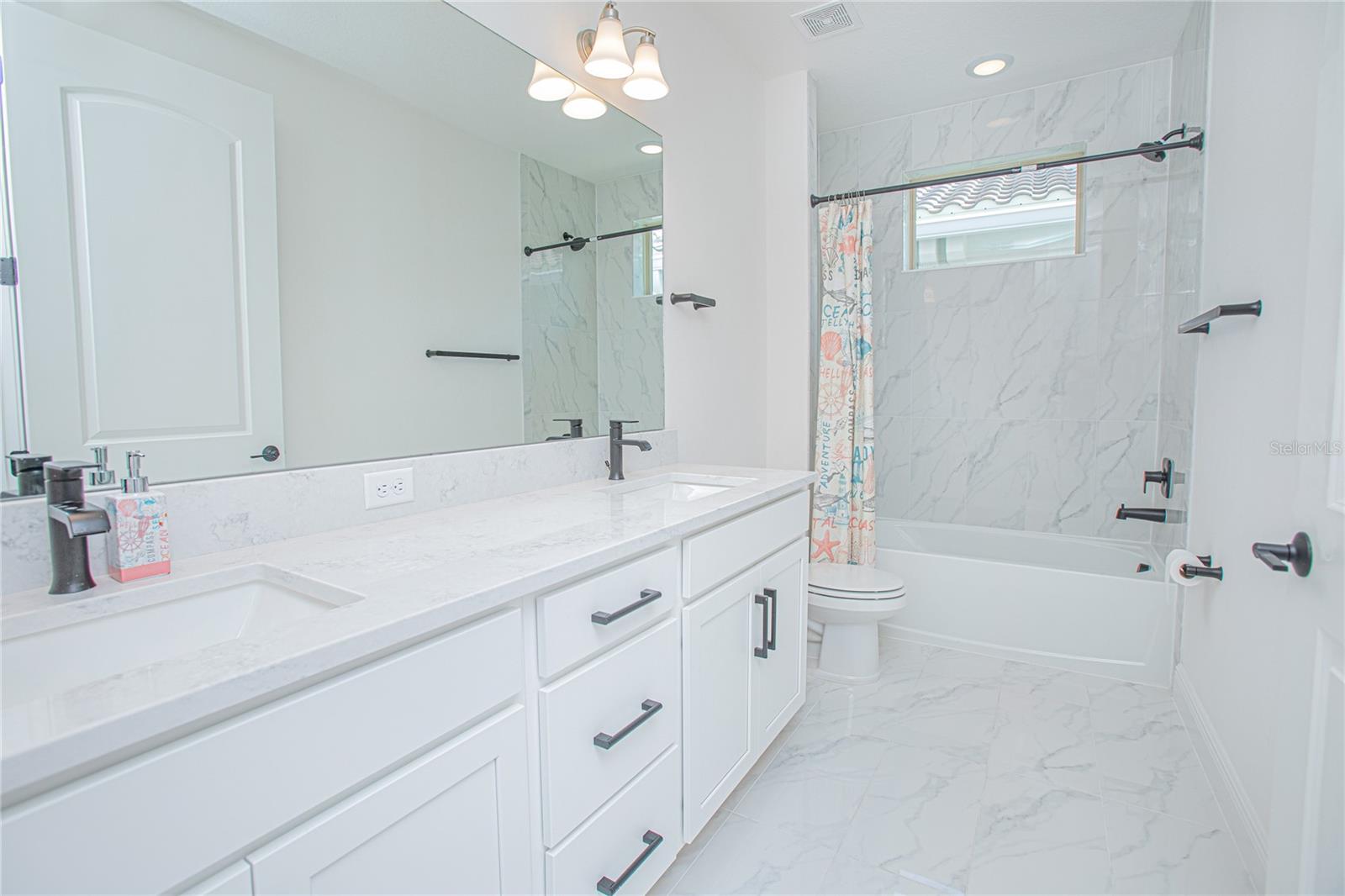 Image 31 of 42 For 13803 Larkton Lane