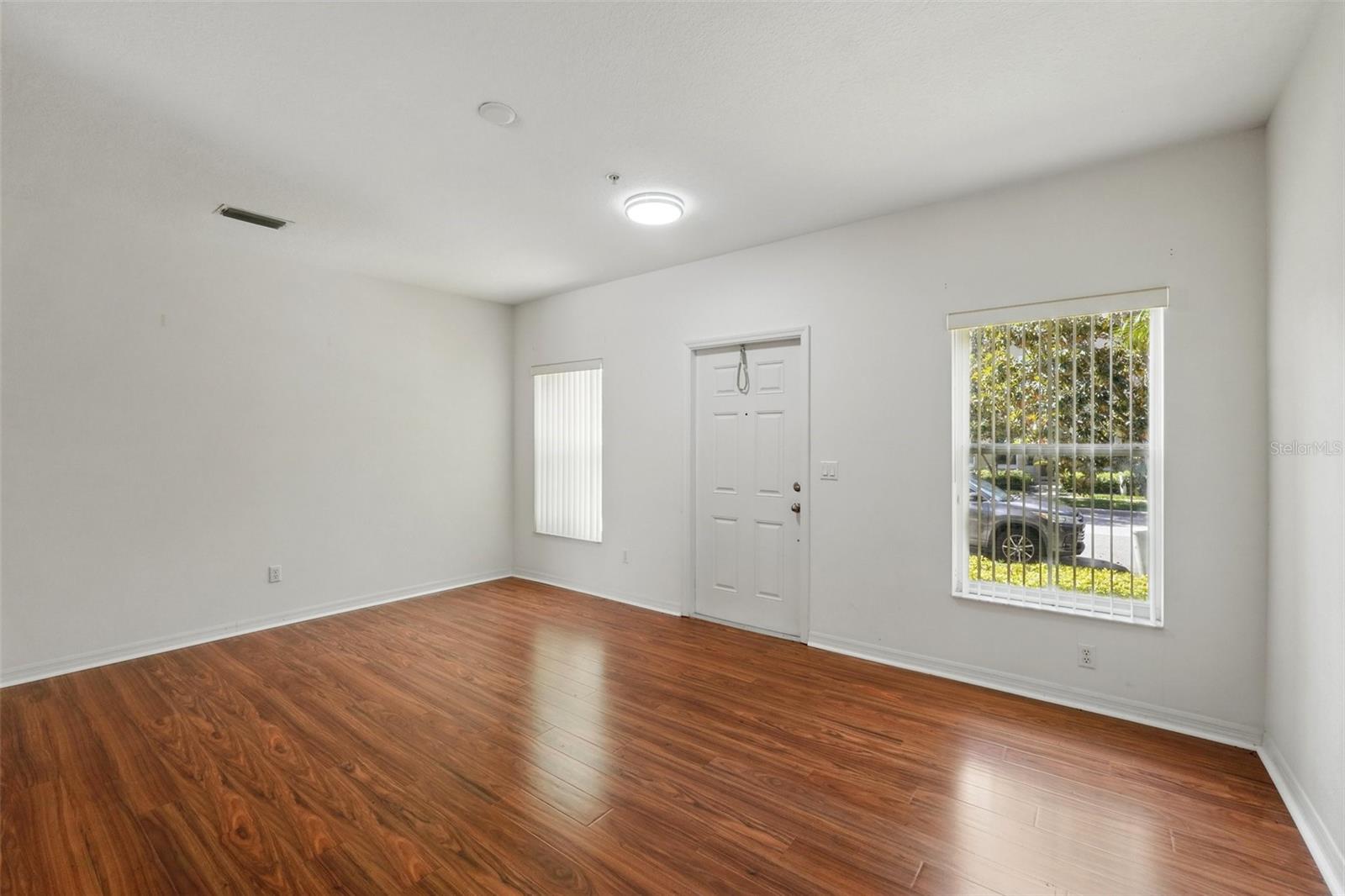 Image 10 of 40 For 13329 Harbor Shore Lane