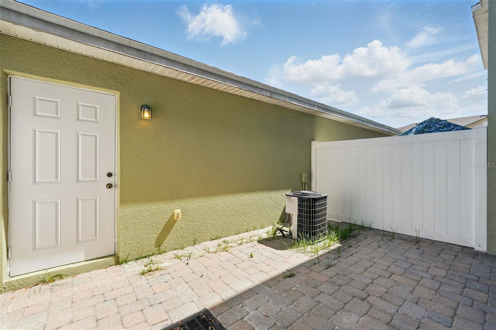 Image 24 of 40 For 13329 Harbor Shore Lane