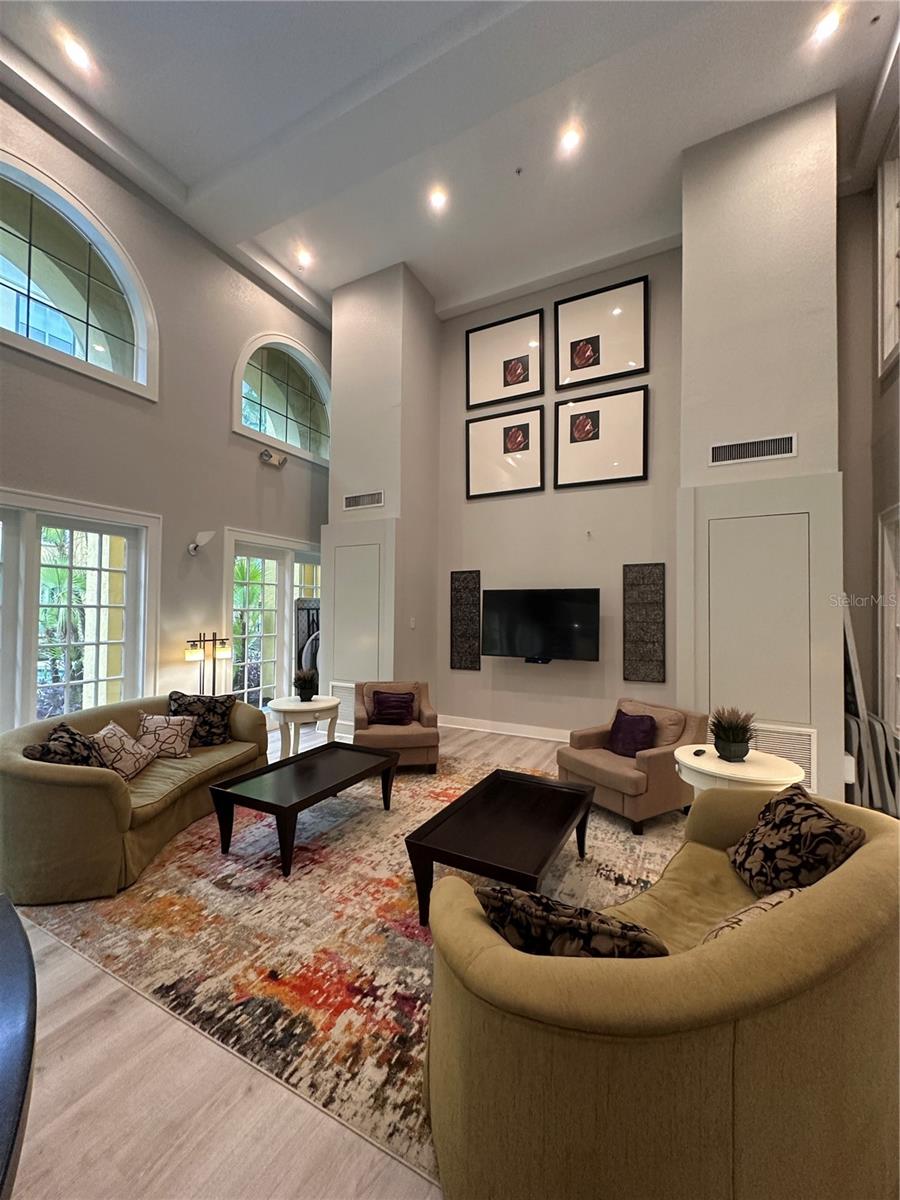 Image 15 of 19 For 860 Orange Avenue 428