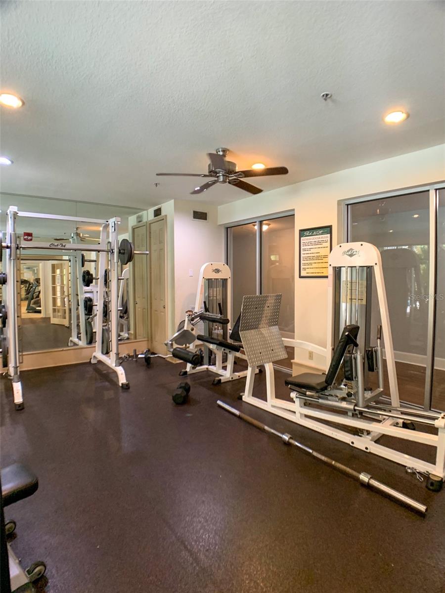 Image 17 of 19 For 860 Orange Avenue 428