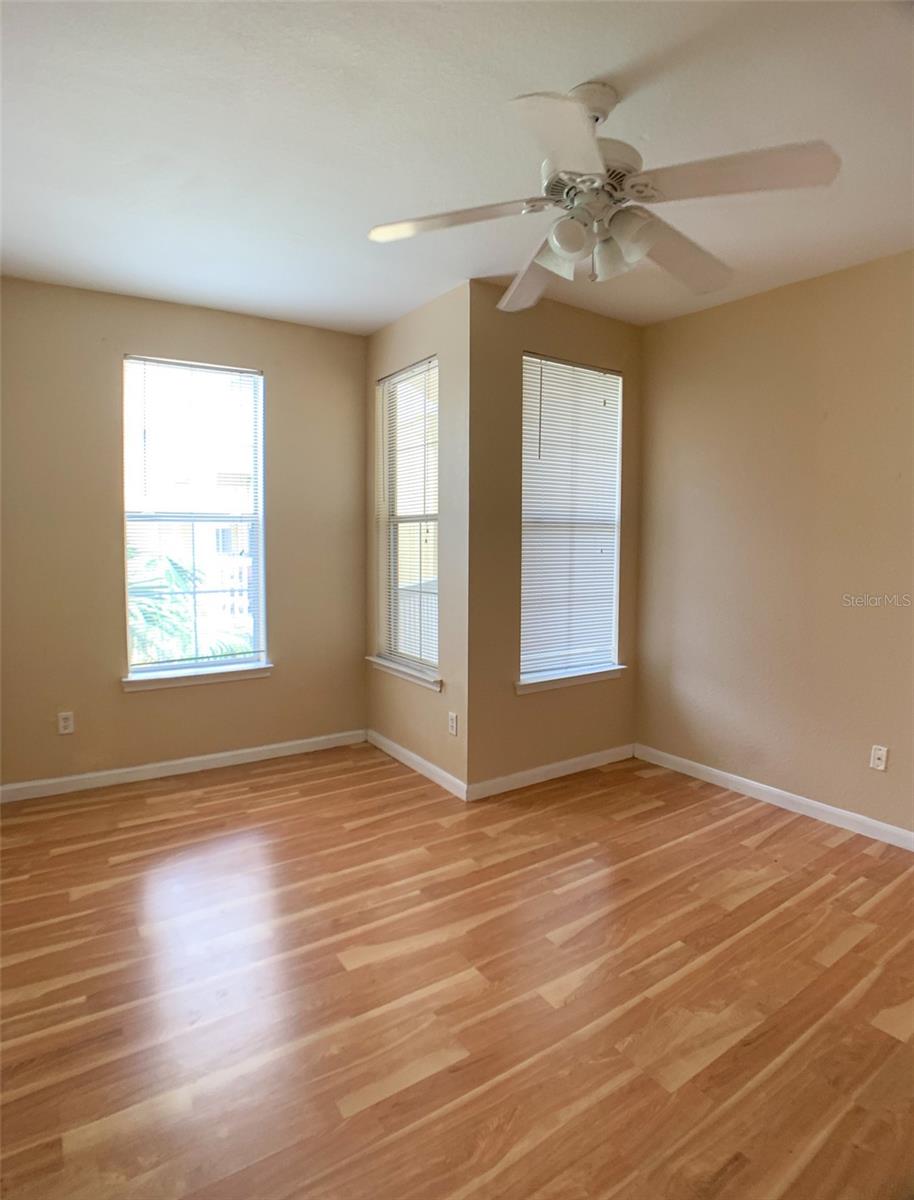 Image 6 of 19 For 860 Orange Avenue 428
