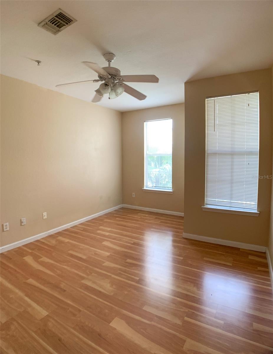 Image 8 of 19 For 860 Orange Avenue 428