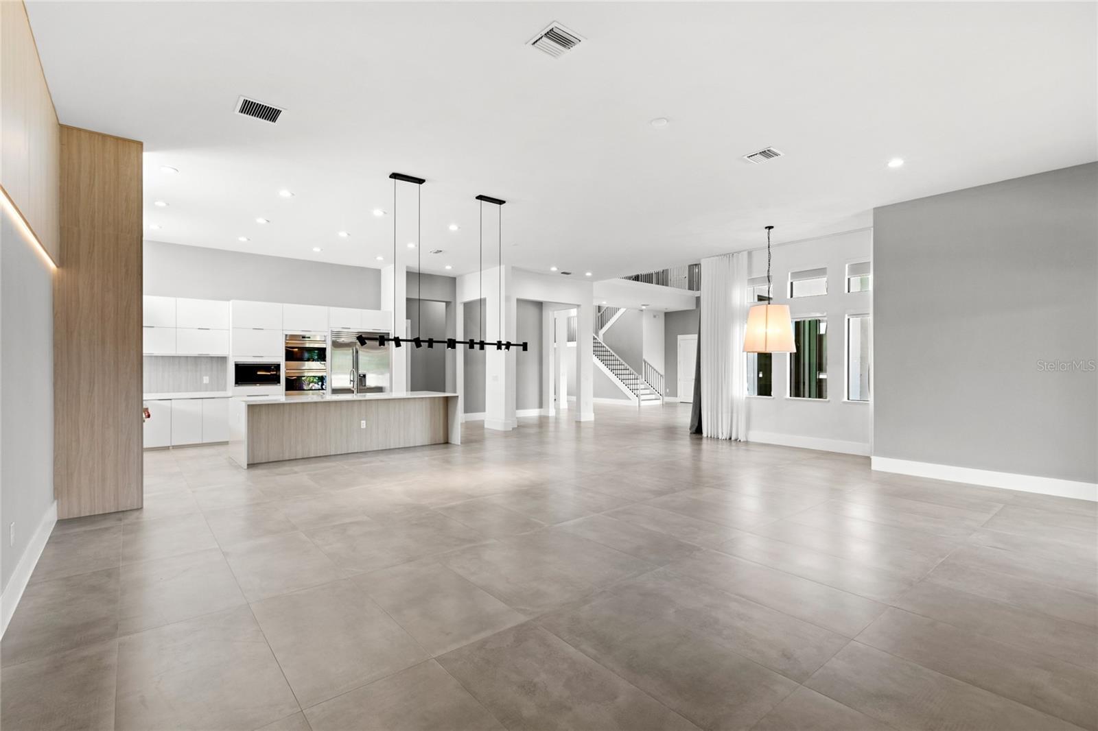 Image 13 of 81 For 4047 Isabella Circle