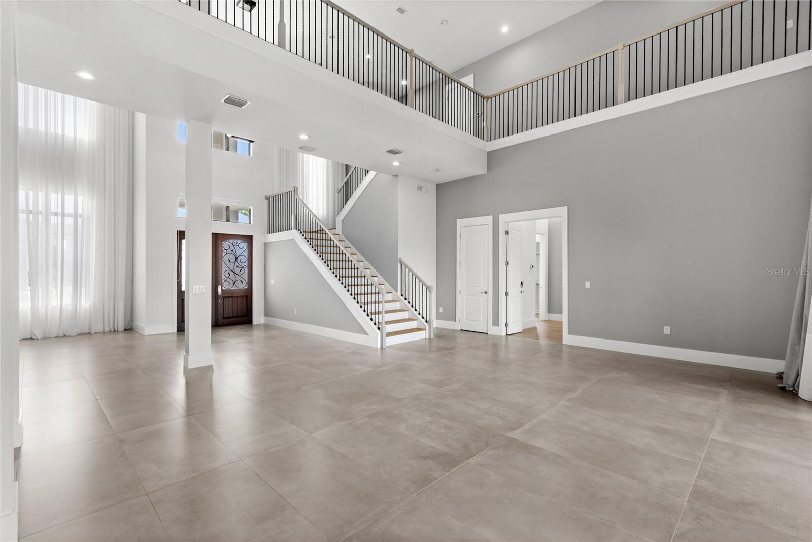 Image 14 of 81 For 4047 Isabella Circle