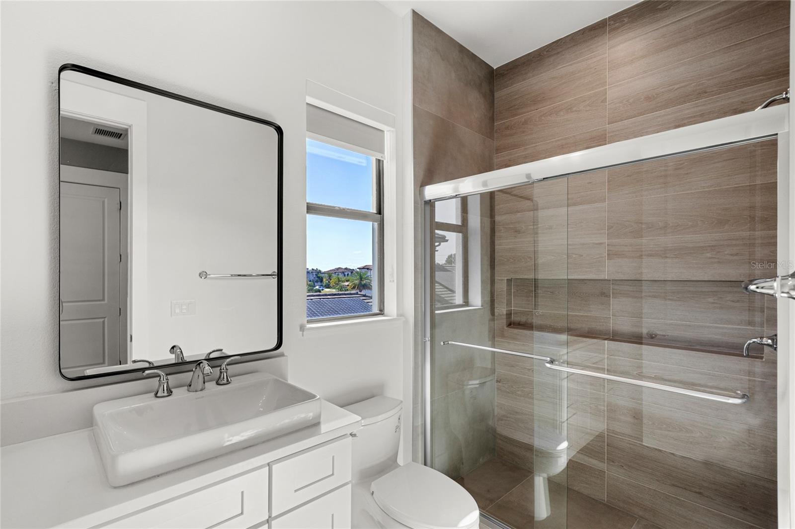 Image 66 of 81 For 4047 Isabella Circle