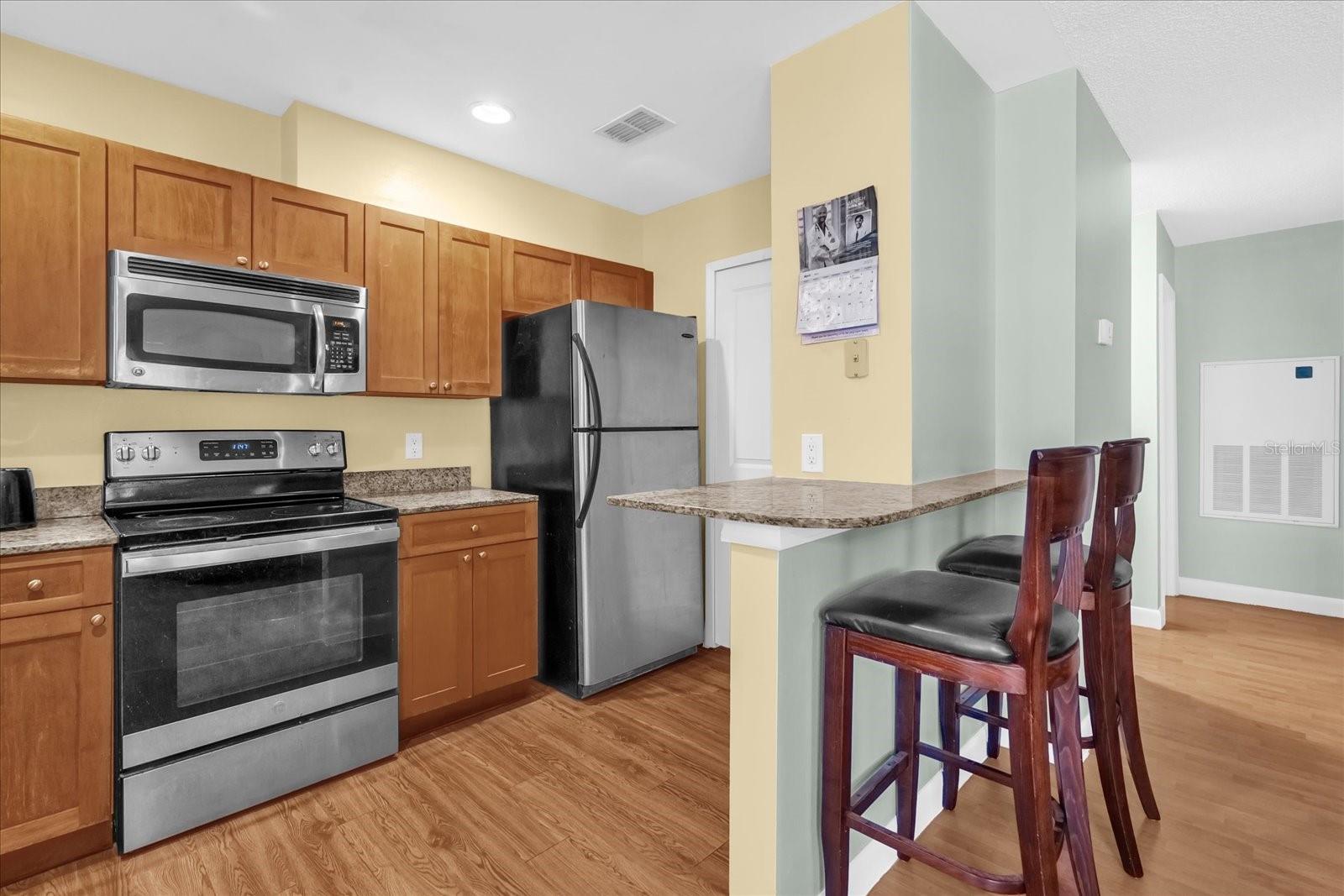 Image 7 of 24 For 5452 Michigan Street 7