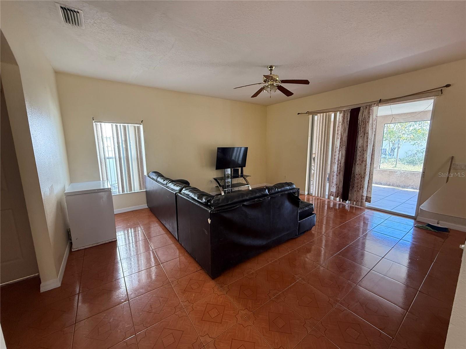 Image 16 of 37 For 2530 Baykal Drive