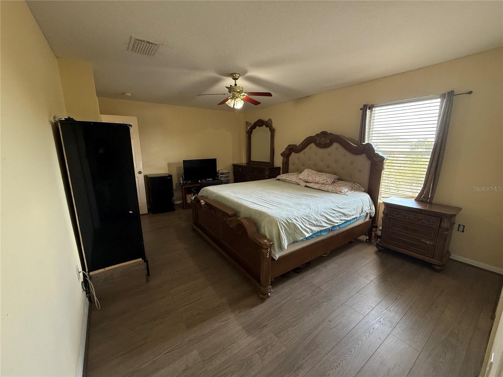 Image 20 of 37 For 2530 Baykal Drive