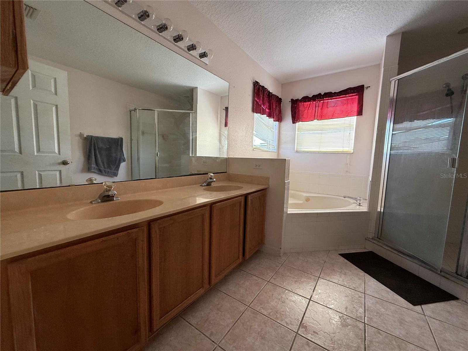 Image 23 of 37 For 2530 Baykal Drive