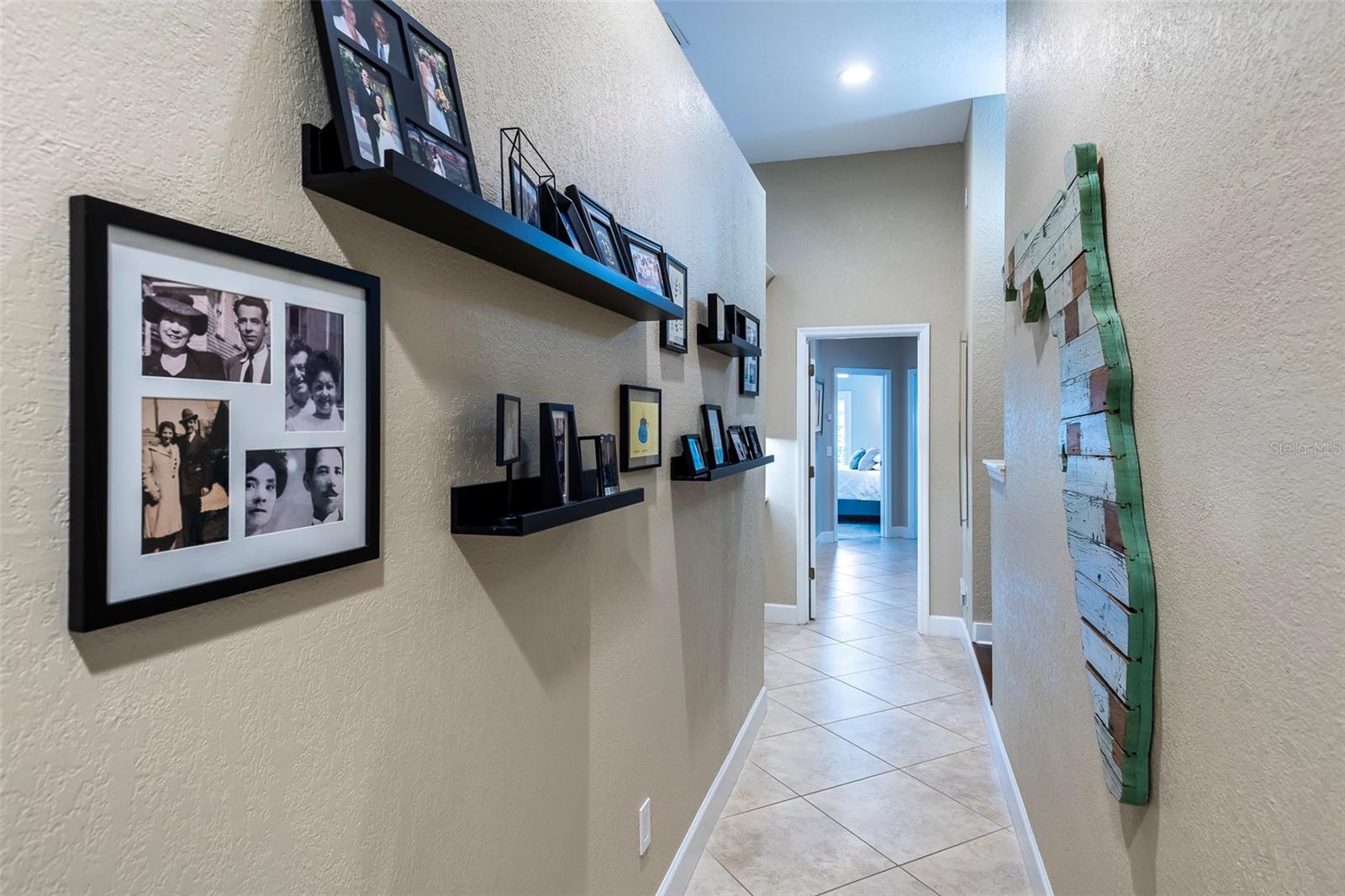 Image 13 of 51 For 4819 Shoreline Circle
