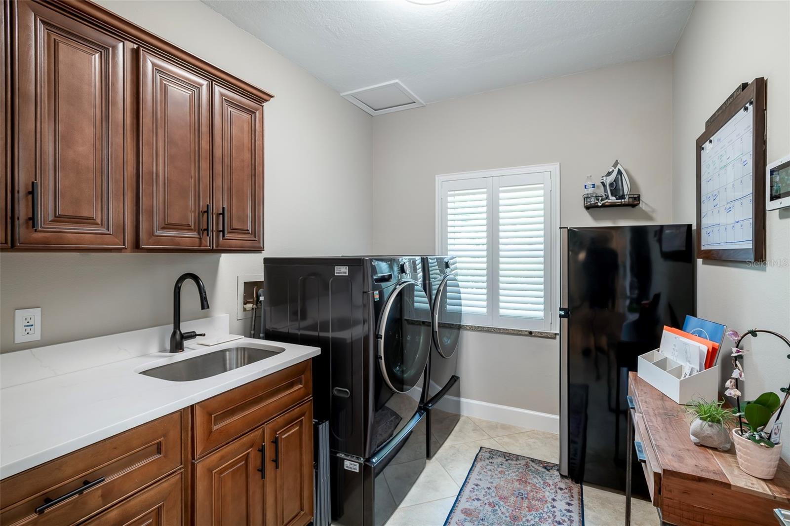 Image 14 of 51 For 4819 Shoreline Circle