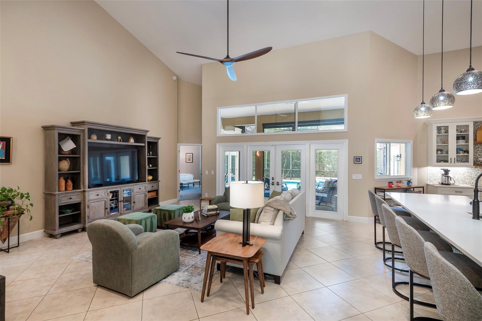 Image 7 of 51 For 4819 Shoreline Circle