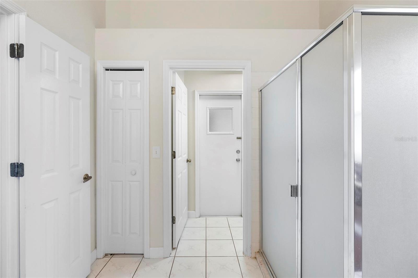 Image 19 of 44 For 12543 Waterhaven Circle