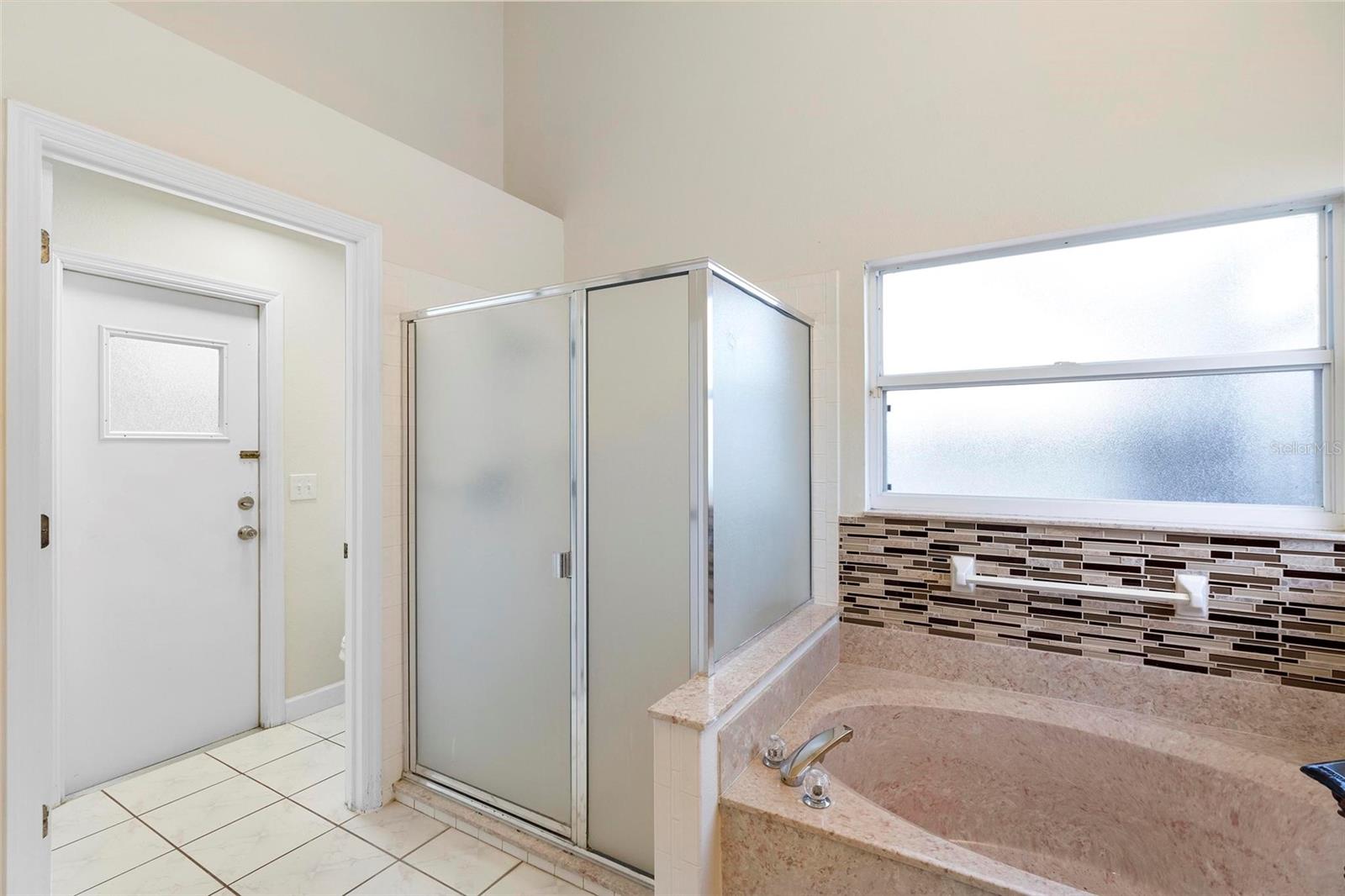 Image 20 of 44 For 12543 Waterhaven Circle