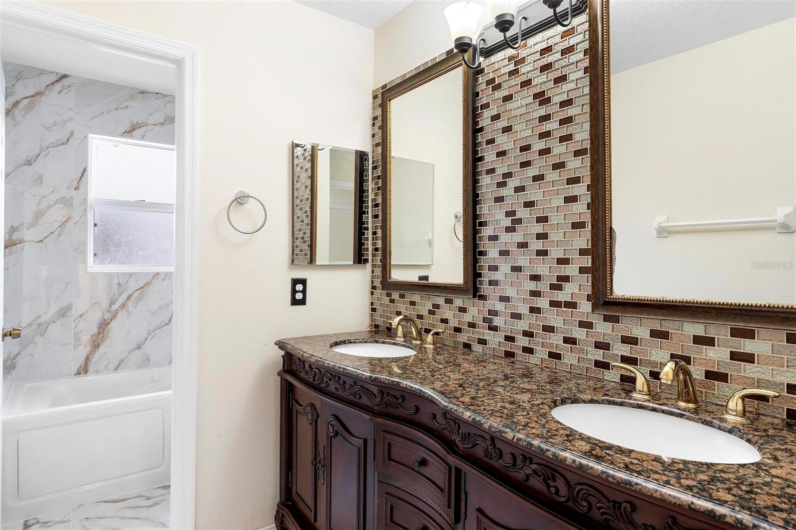 Image 27 of 44 For 12543 Waterhaven Circle