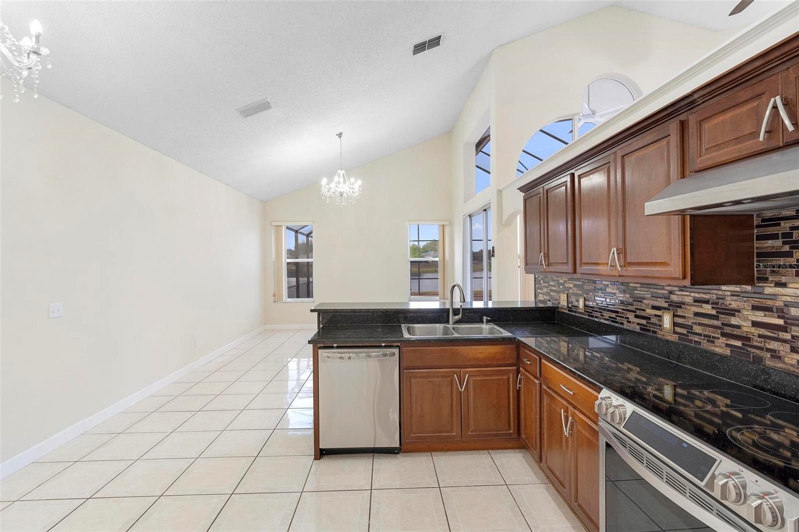 Image 6 of 44 For 12543 Waterhaven Circle