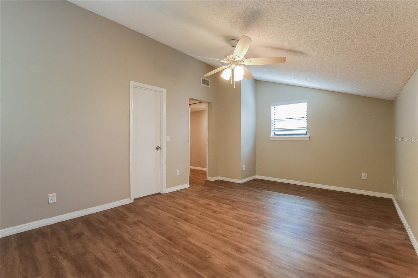 Image 10 of 17 For 2997 Moore Drive