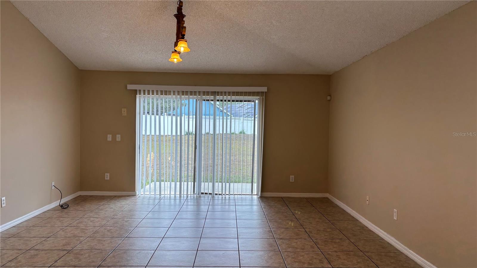 Image 10 of 25 For 252 Bramley Court