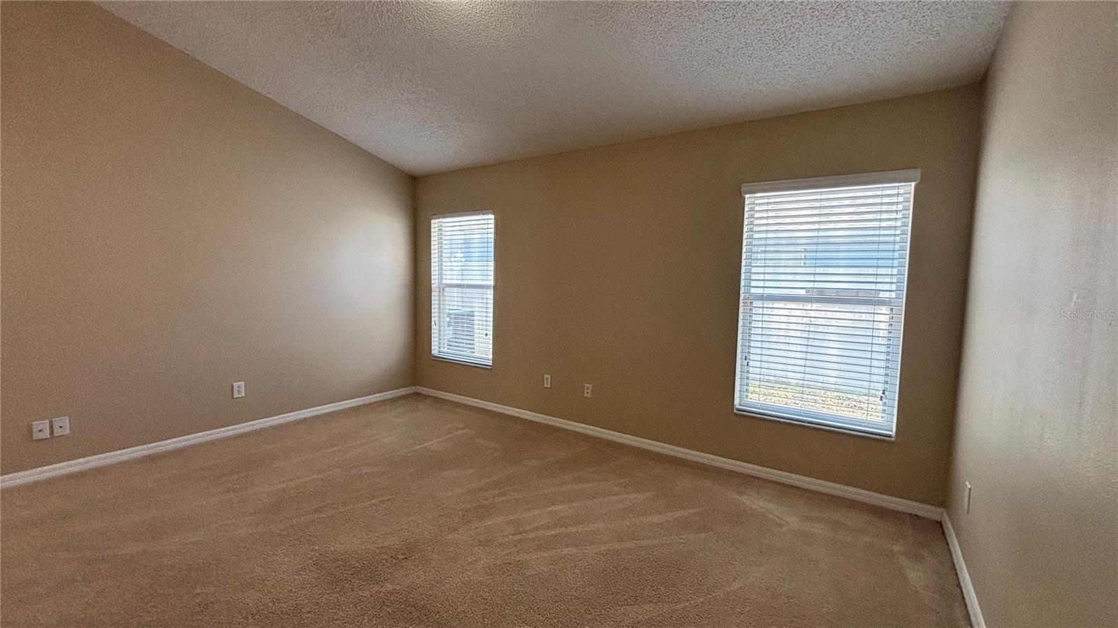 Image 15 of 25 For 252 Bramley Court
