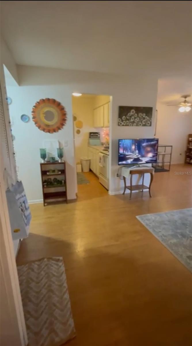 Image 11 of 21 For 5317 Curry Ford Road 203n