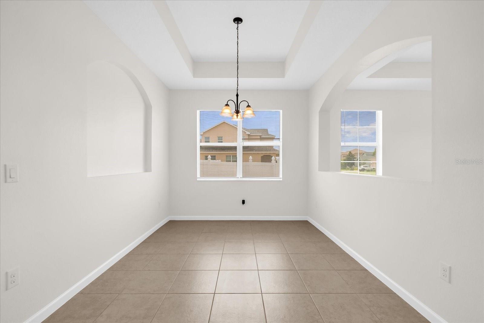 Image 14 of 35 For 16780 Meadows Street