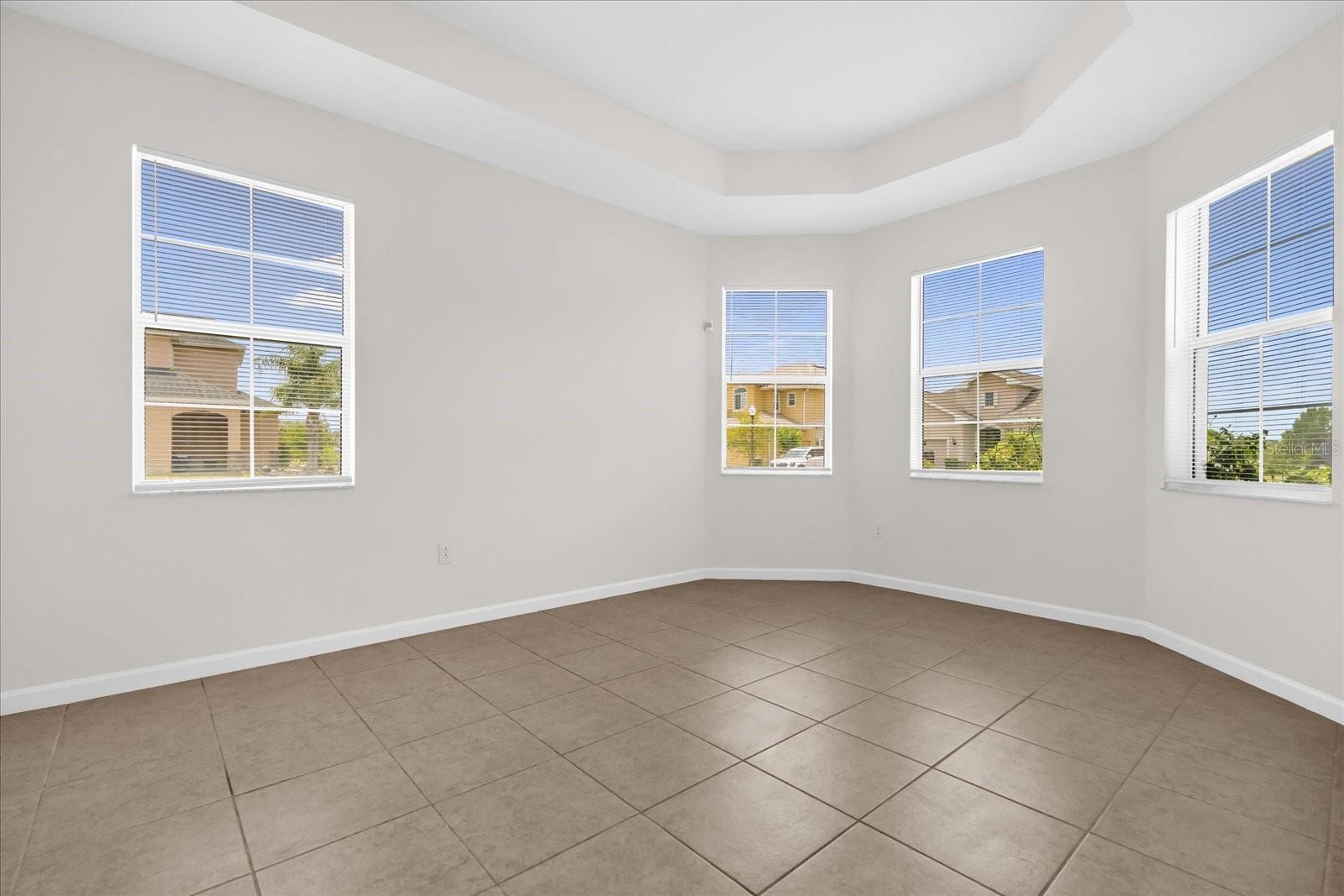 Image 4 of 35 For 16780 Meadows Street